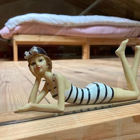 סן-ג'ורג'-דולרו La Cabane Charmante Petite Maison 2 Chambres A 2,5Km Plage מראה חיצוני תמונה